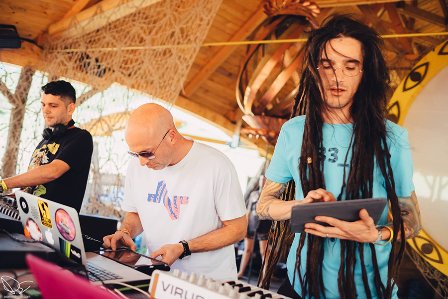 Burn in Noise portrait